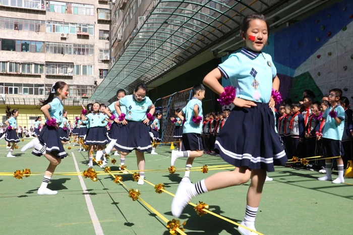 连队在面对