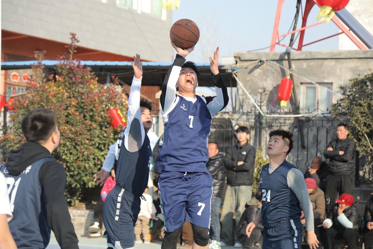 界和球迷不
